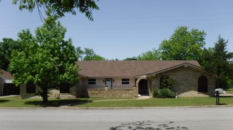 721 N Elm Street Muenster TX 76252