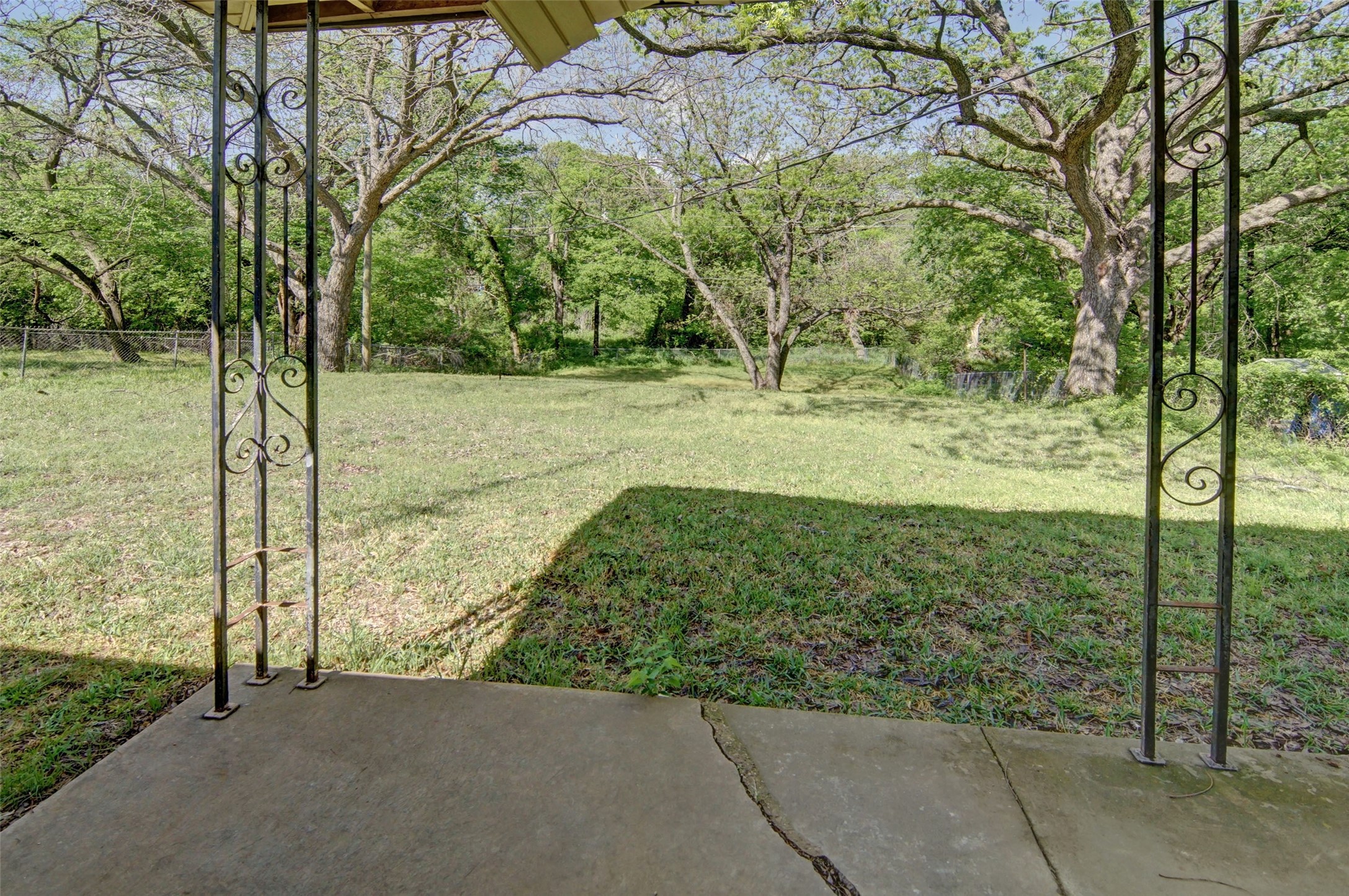 1224 S Brazos Street Weatherford TX 76086