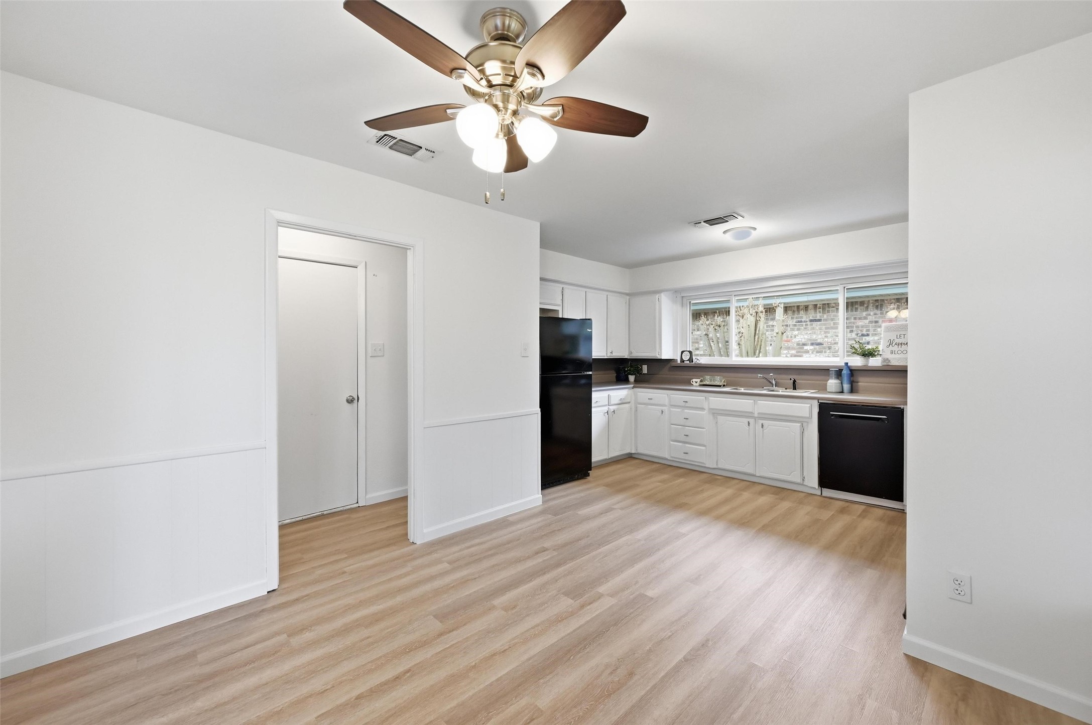 1709 Princeton Drive Arlington TX 76015