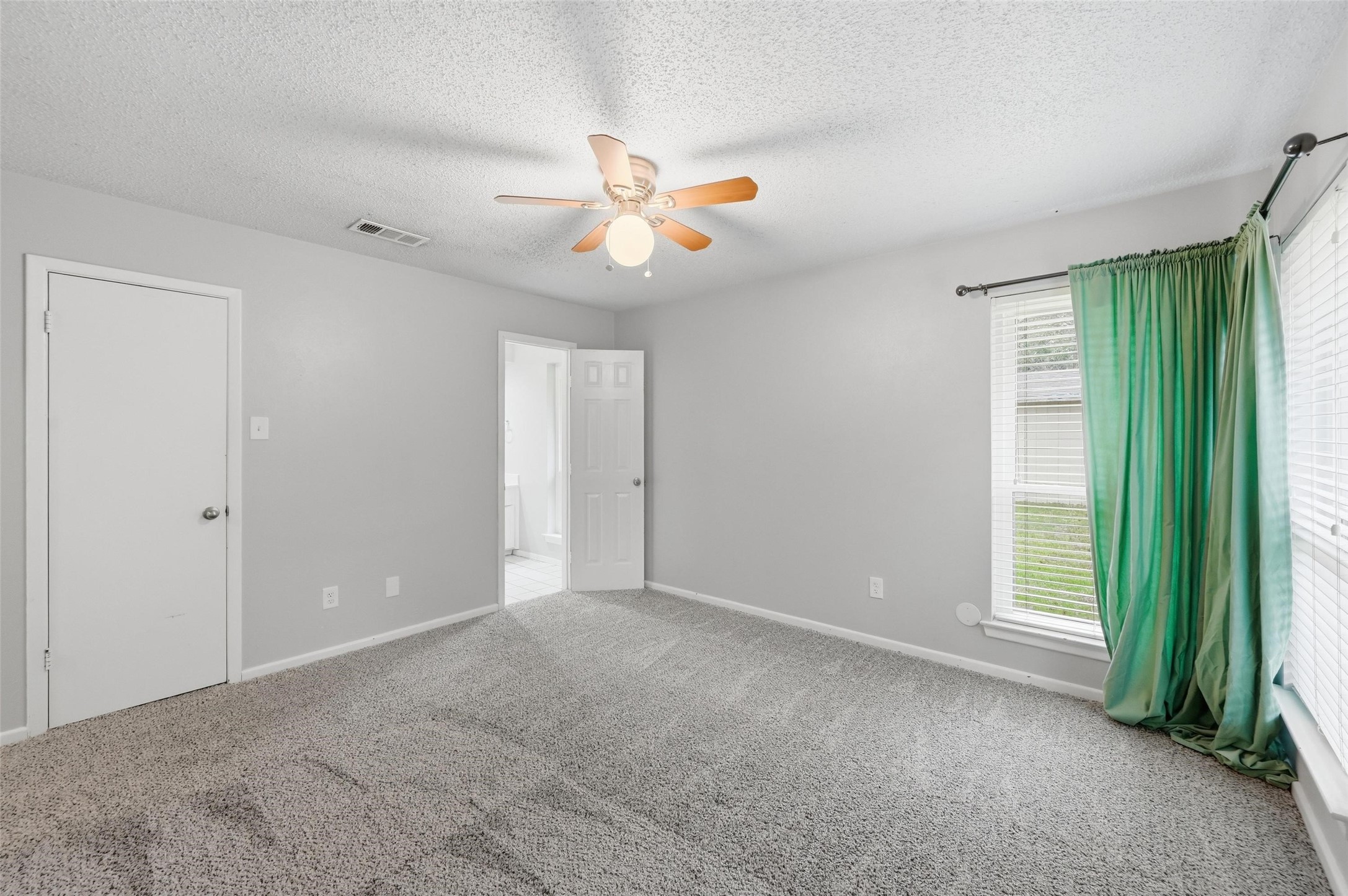 1709 Princeton Drive Arlington TX 76015