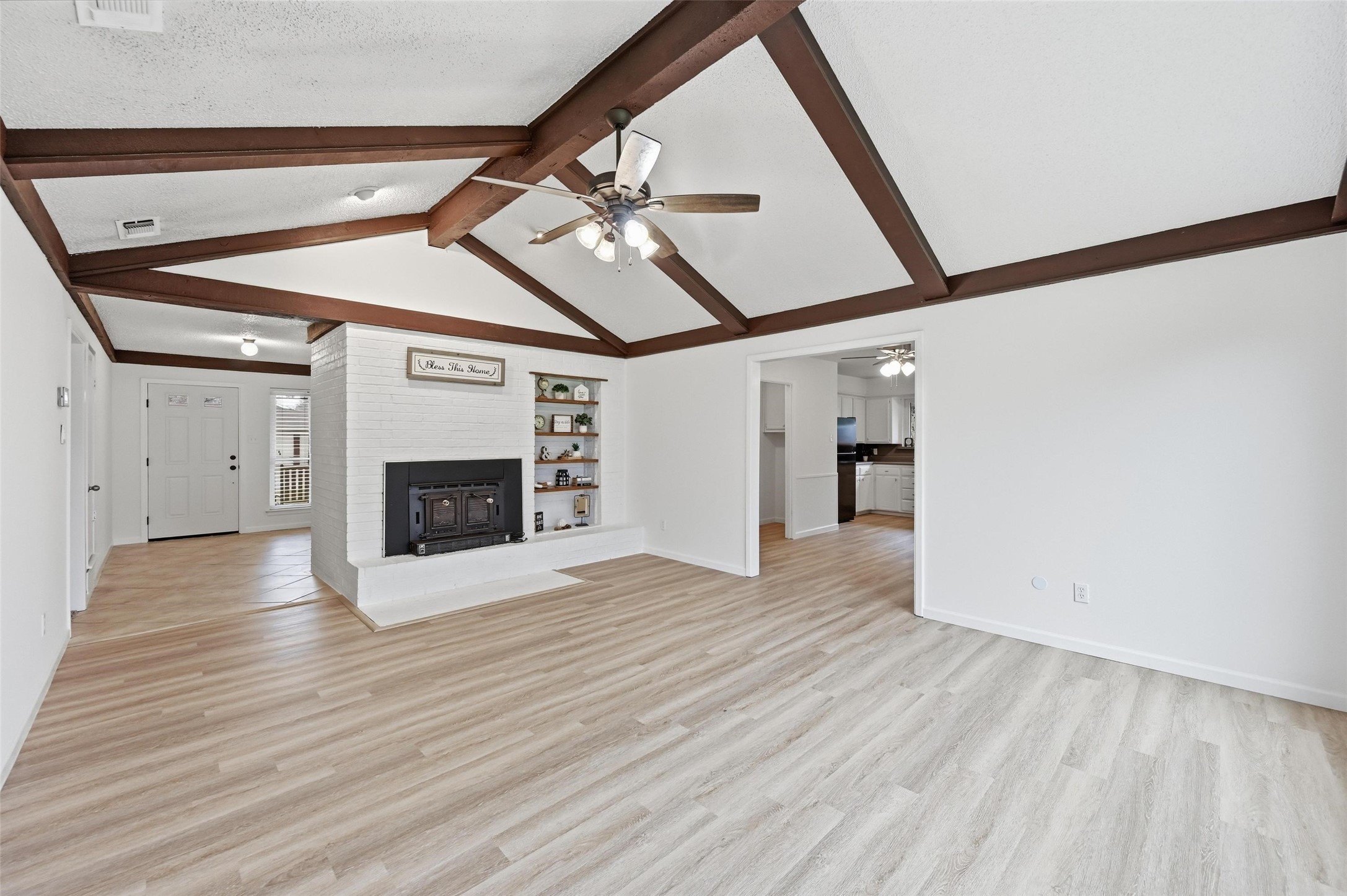 1709 Princeton Drive Arlington TX 76015
