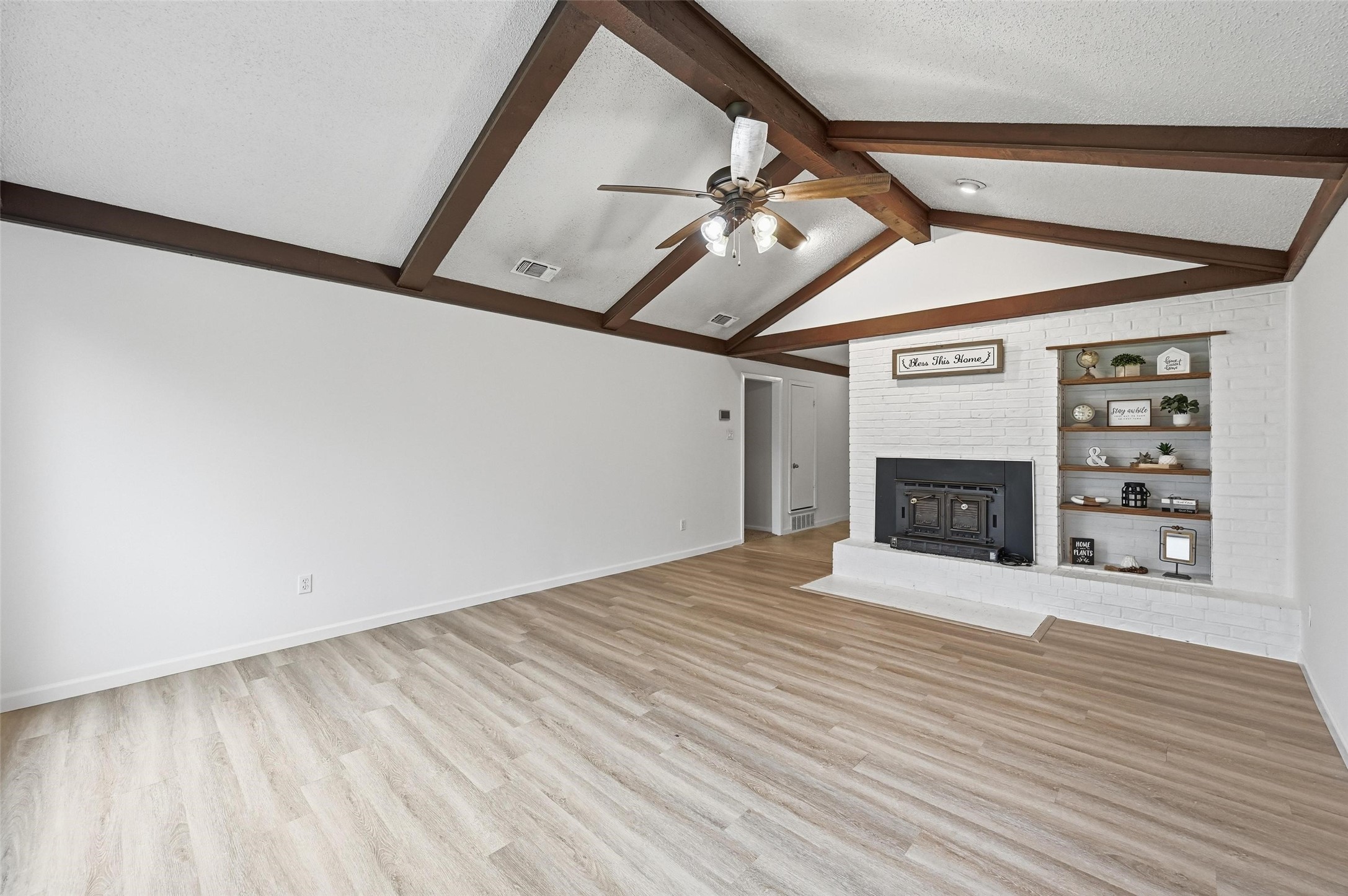 1709 Princeton Drive Arlington TX 76015