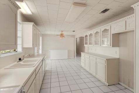 102 Westwood Parkway Naples TX 75568