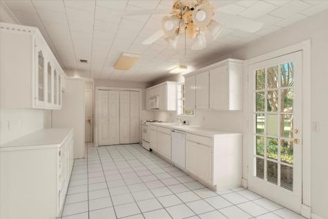 102 Westwood Parkway Naples TX 75568