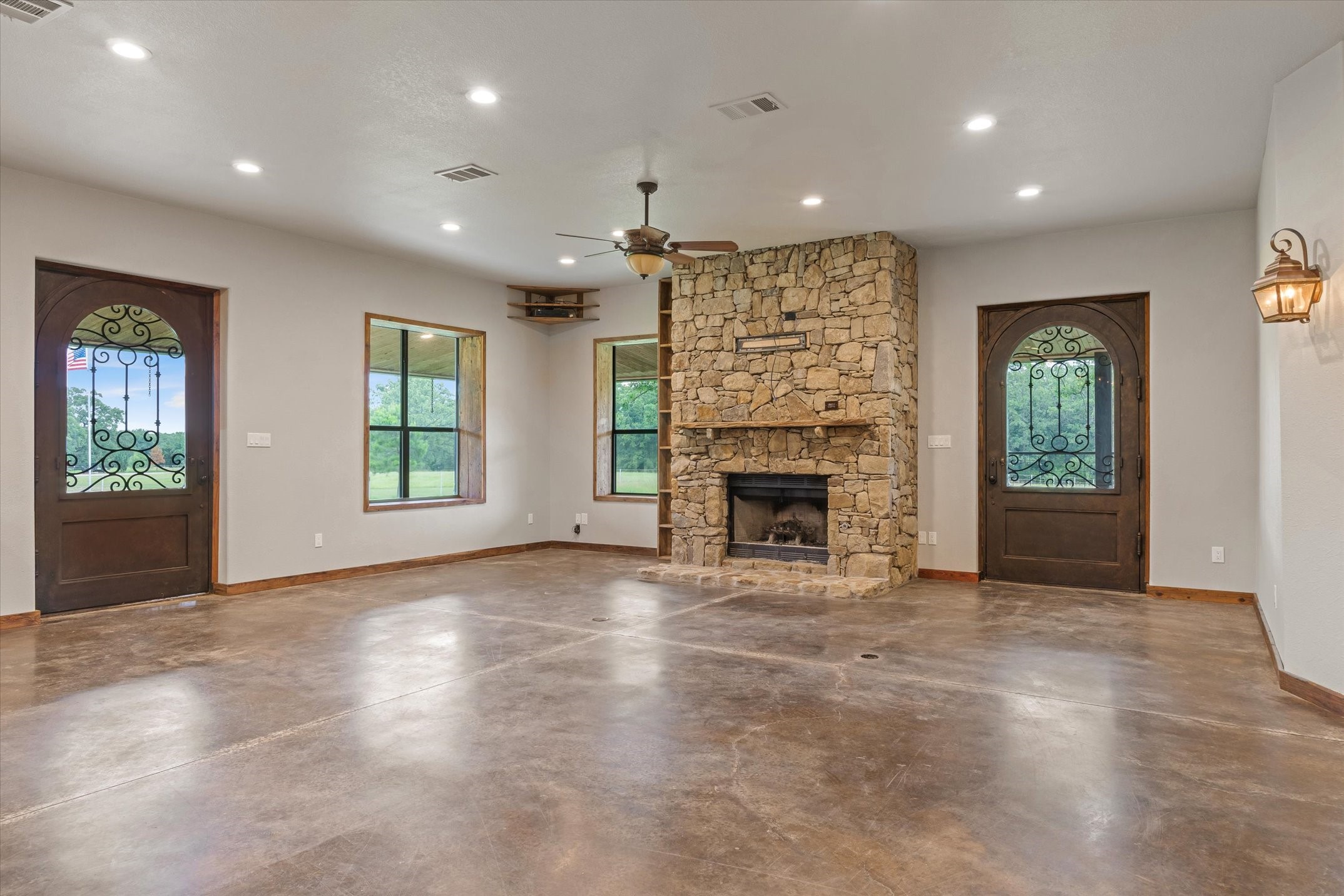 863 Vz County Road 1815 Grand Saline TX 75140