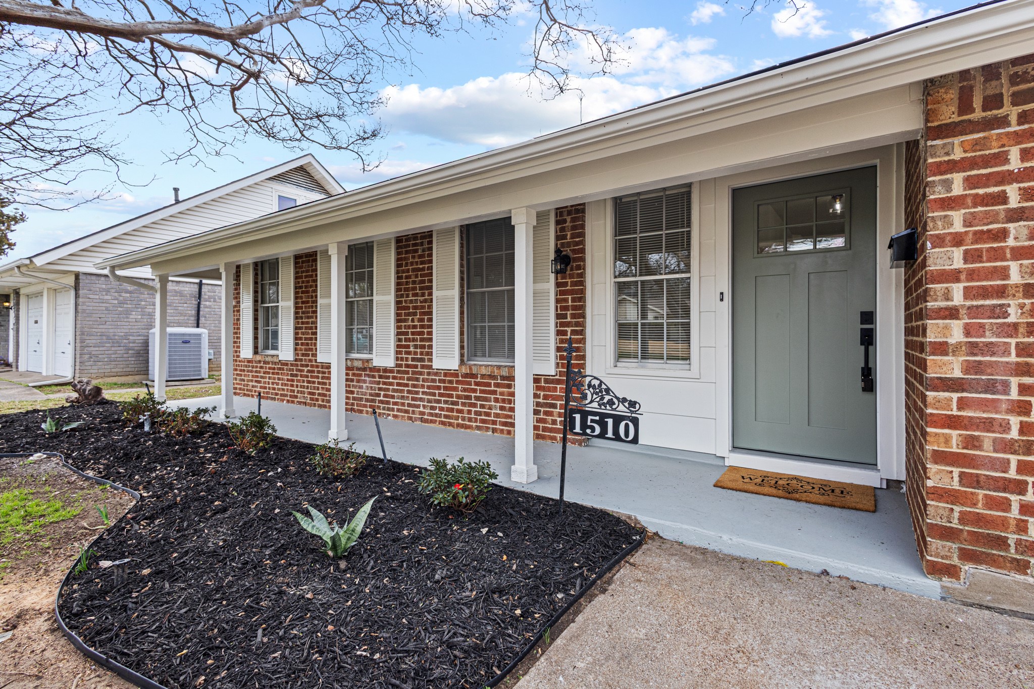 1510 Finley Road Irving TX 75062