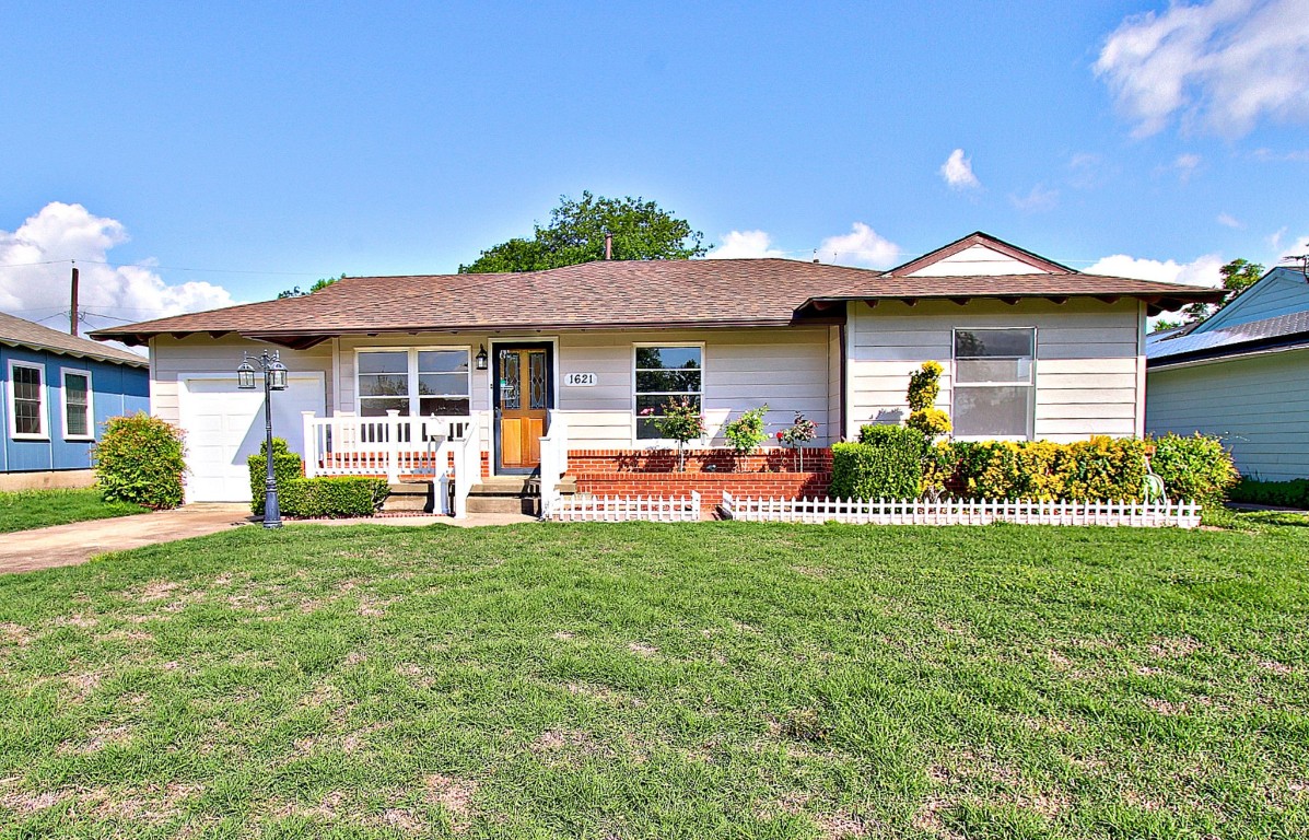 1621 Murray Drive Garland TX 75042