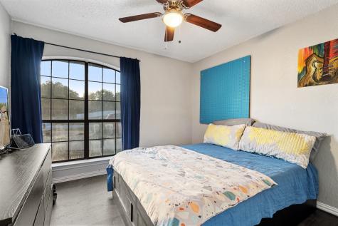 5422 Peninsula Way Garland TX 75043