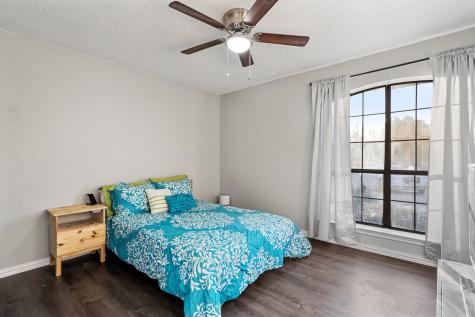 5422 Peninsula Way Garland TX 75043