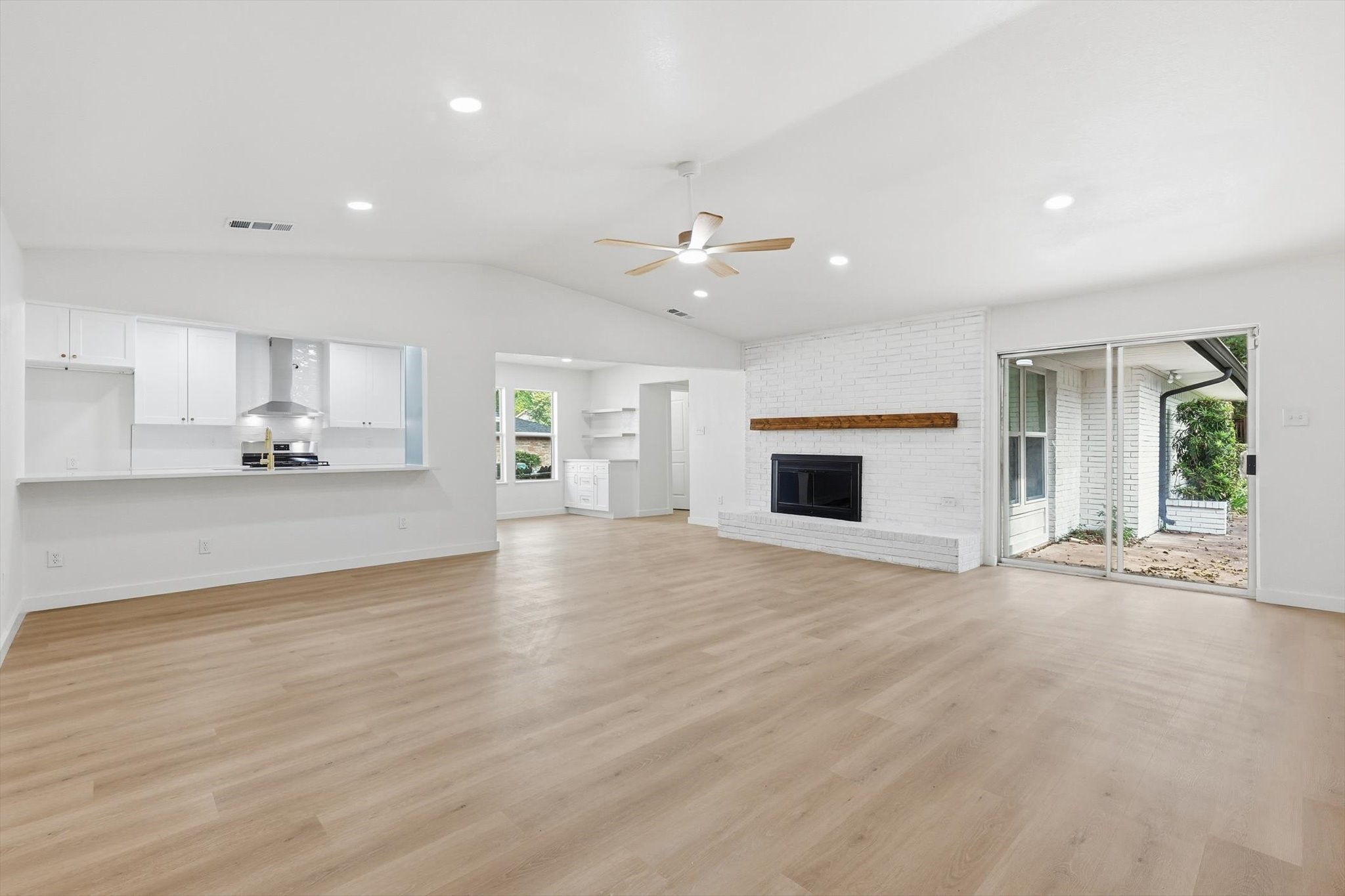 5940 Hunters View Lane Dallas TX 75232