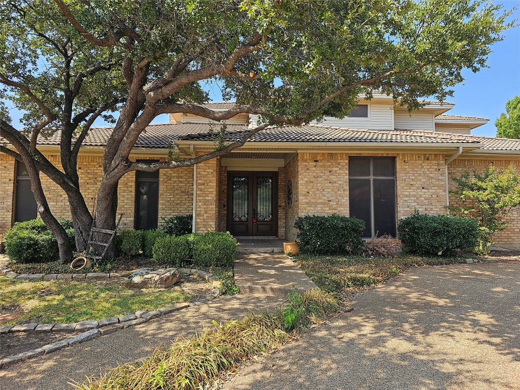 848 Havenwood Lane S Fort Worth TX 76112