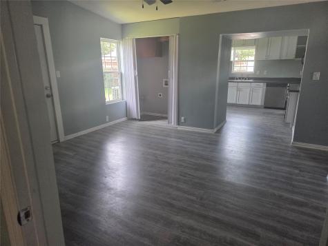 203 E Ann Street Kaufman TX 75142