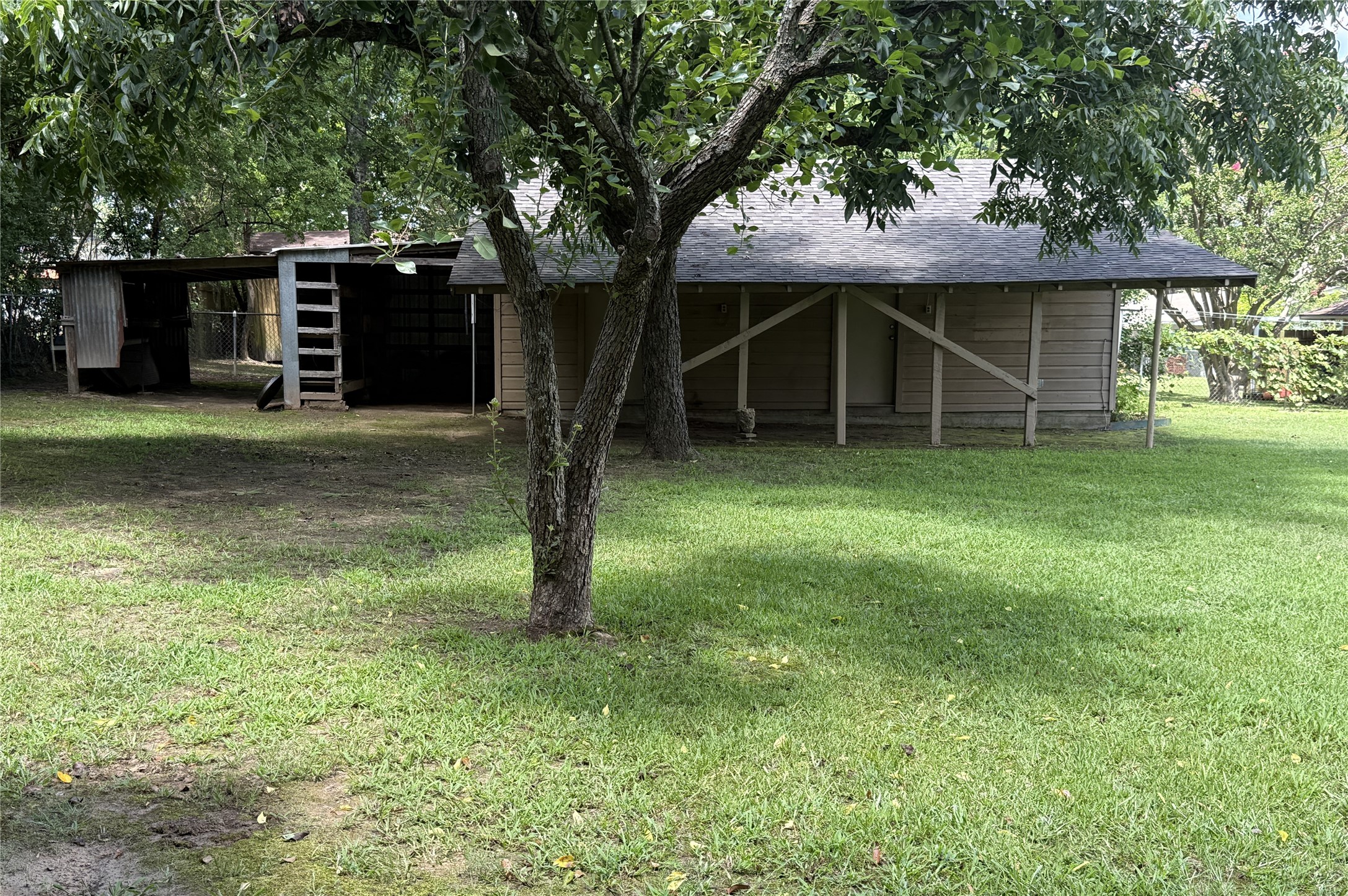 2015 E 5th Street Tyler TX 75701
