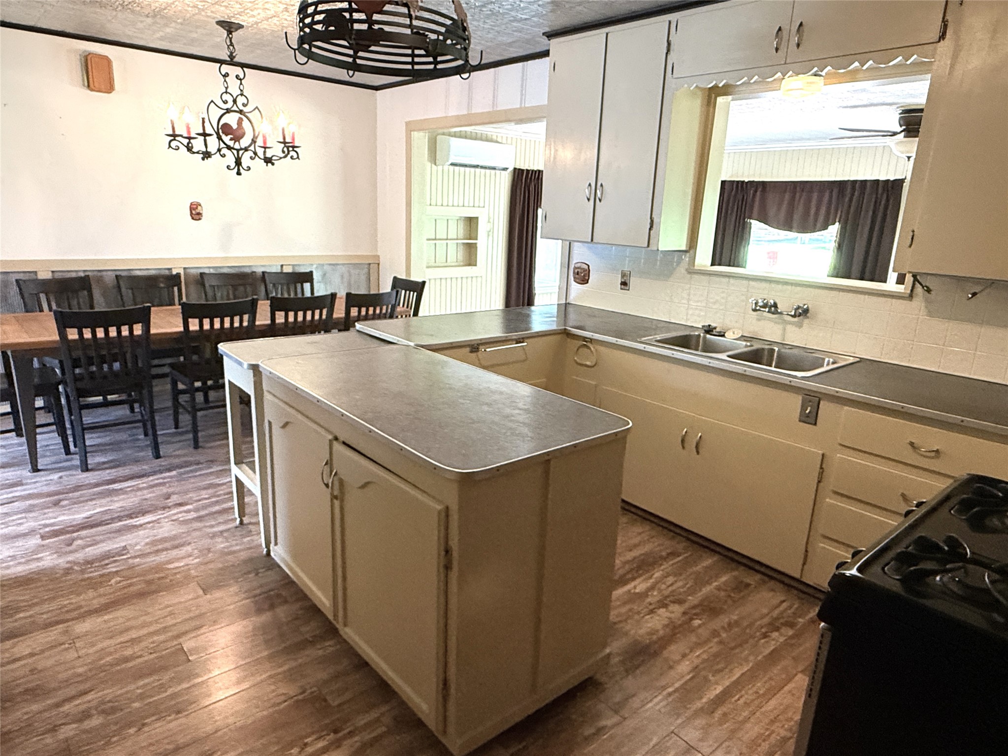 2015 E 5th Street Tyler TX 75701