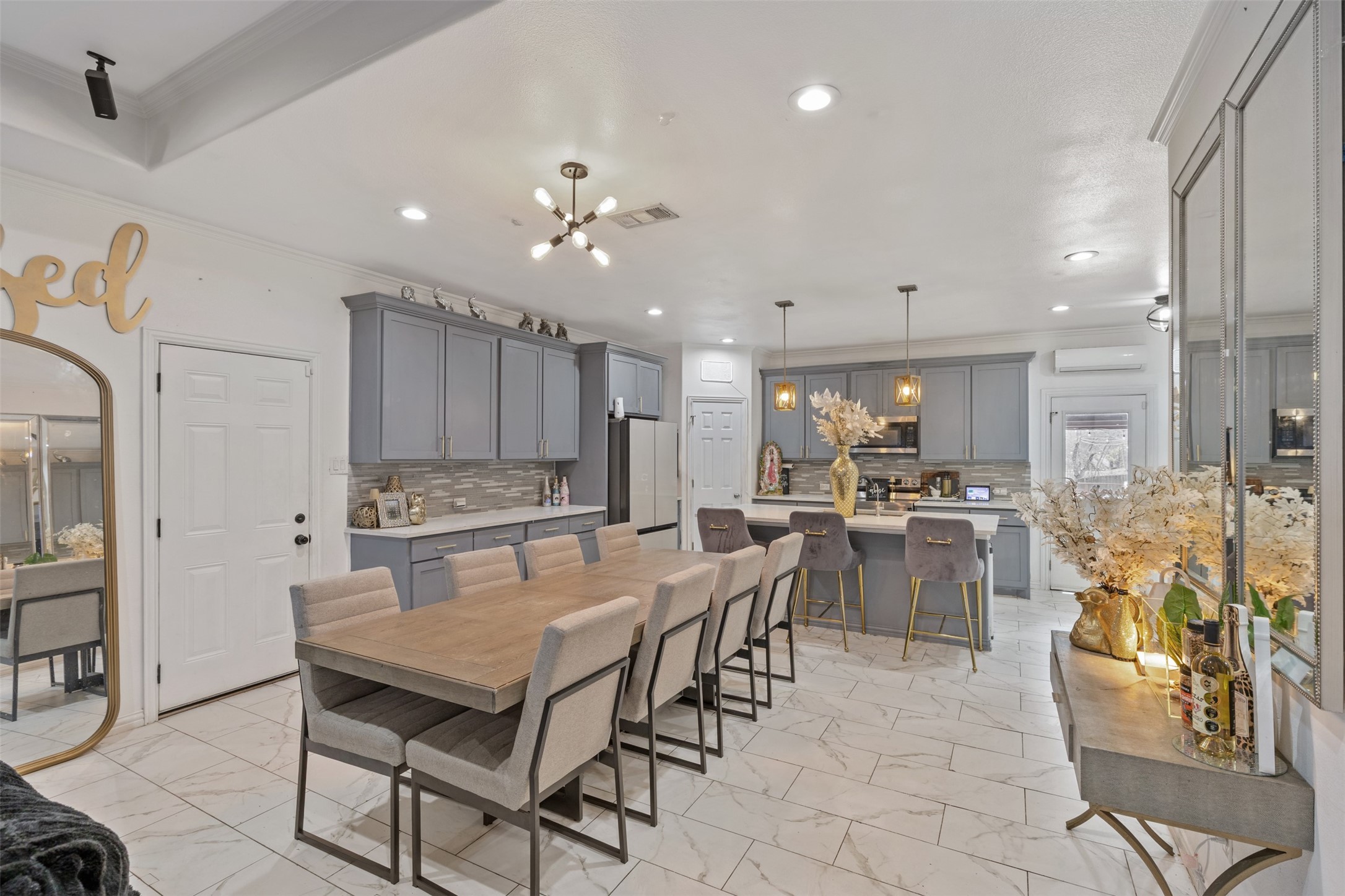 714 Oak Park Drive Dallas TX 75232