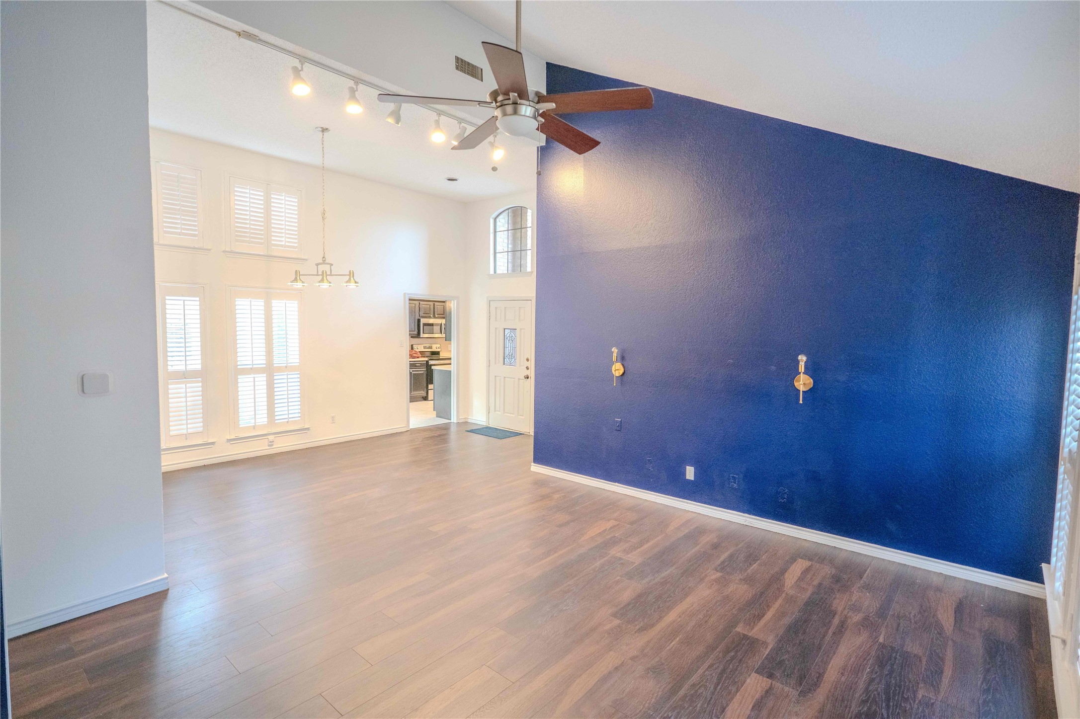 4048 La Costa Court Irving TX 75038