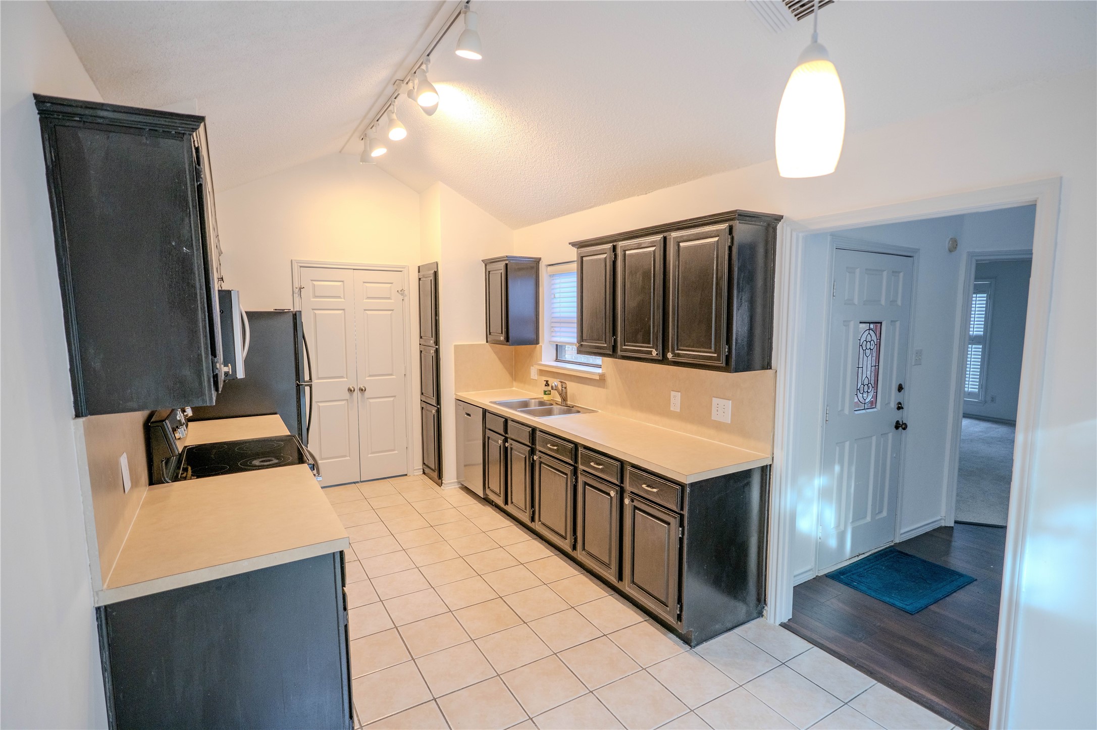 4048 La Costa Court Irving TX 75038