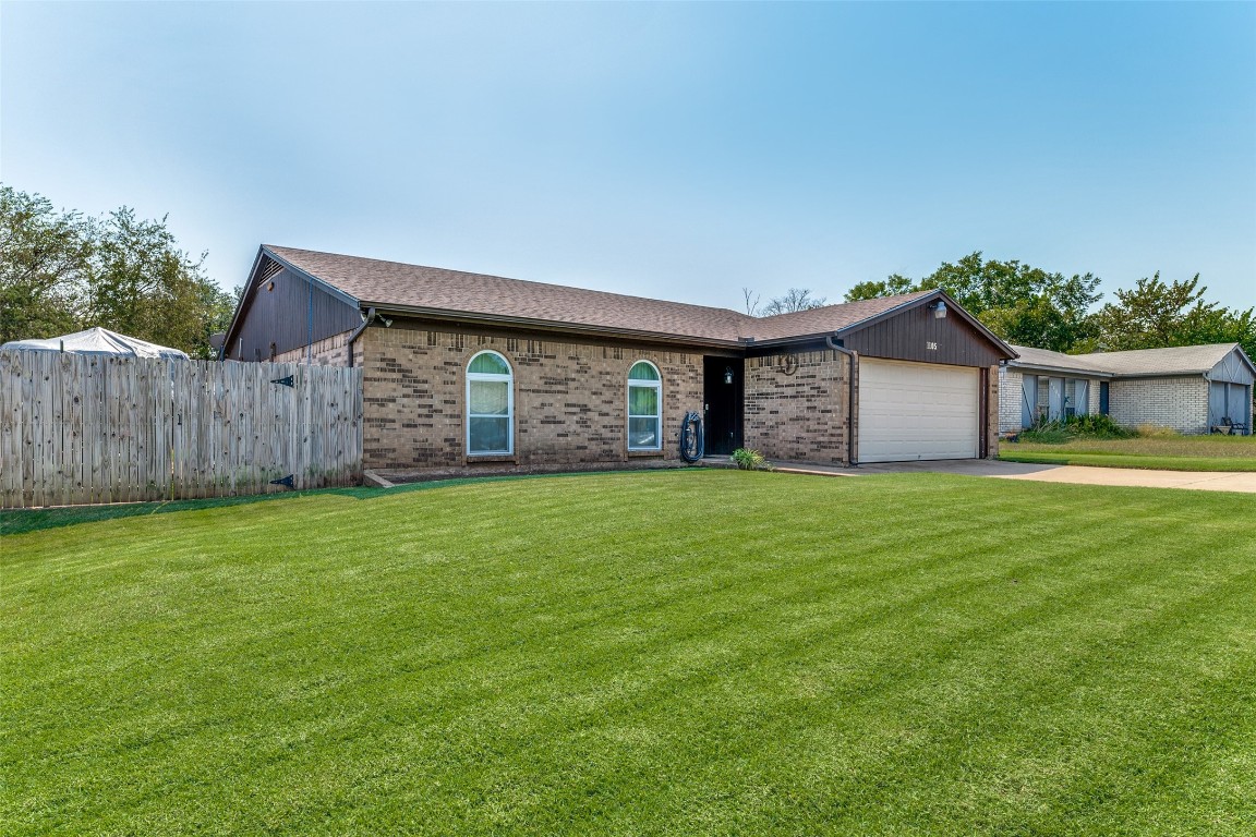 1105 Andrew Street Crowley TX 76036