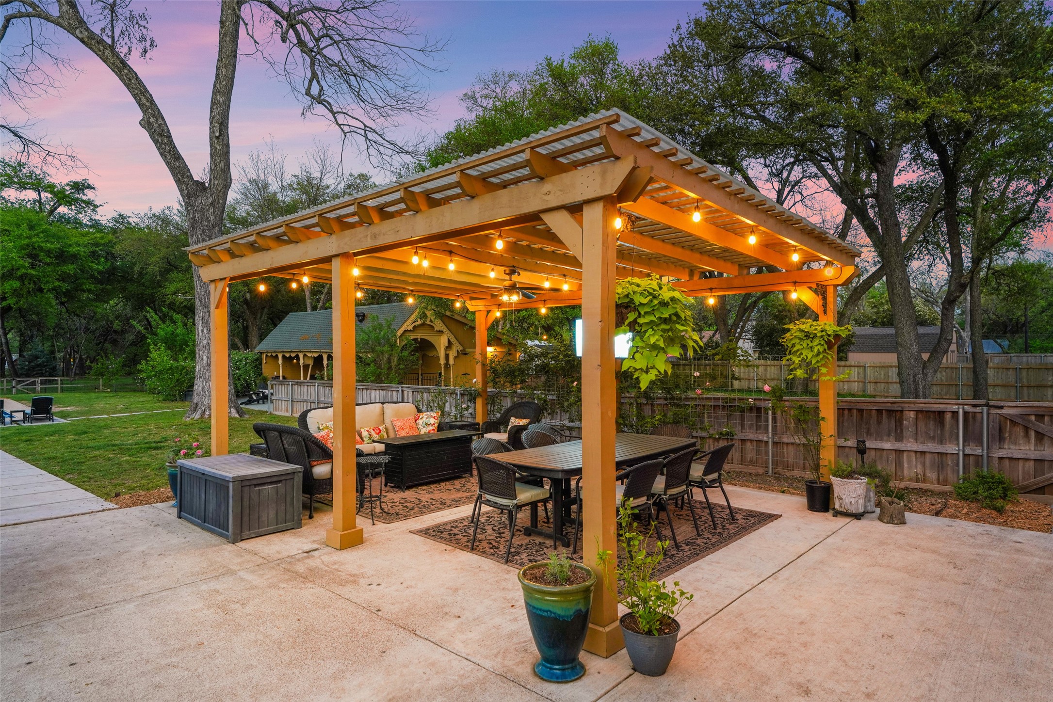 406 Griffith Avenue Terrell TX 75160