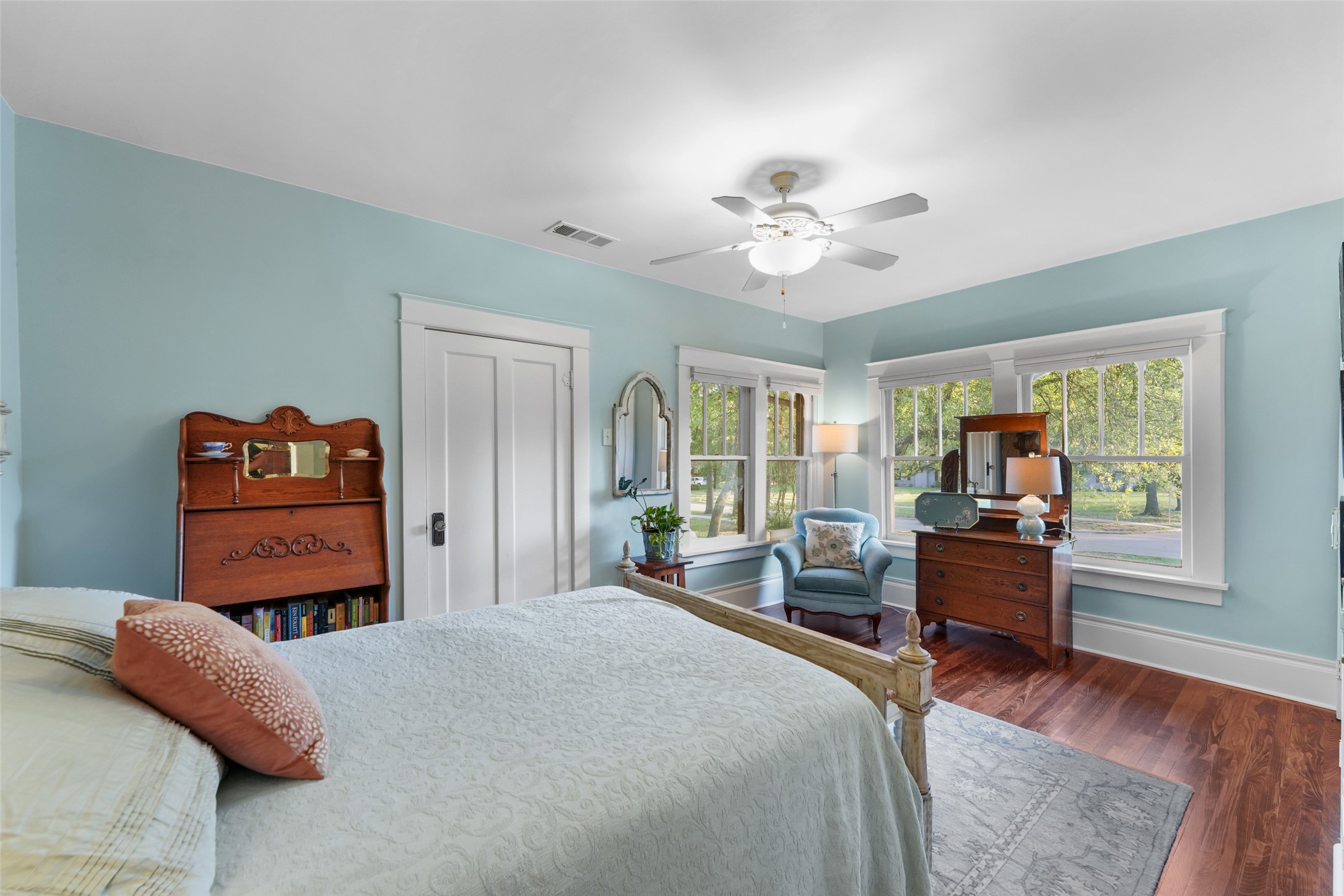 406 Griffith Avenue Terrell TX 75160
