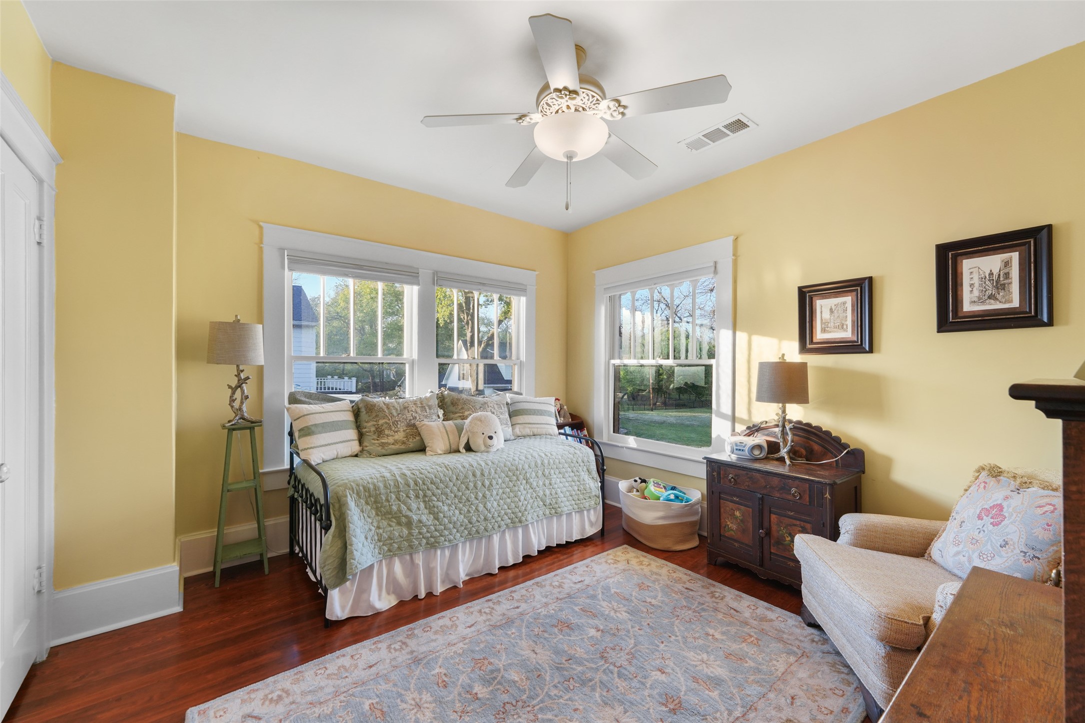 406 Griffith Avenue Terrell TX 75160