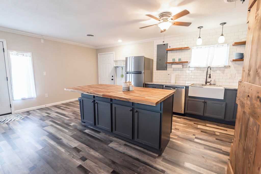 220 Comanche Trail Nocona TX 76255