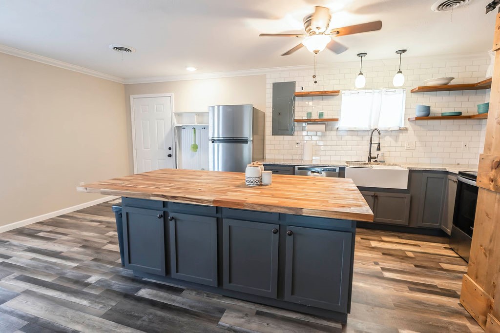 220 Comanche Trail Nocona TX 76255