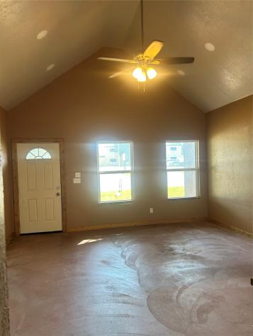 1013 Clay Street Nocona TX 76255