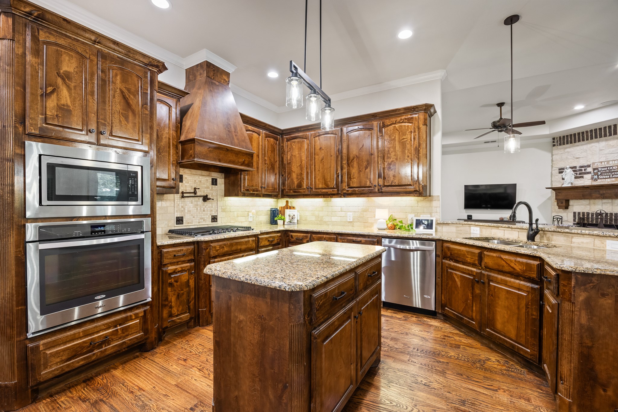 801 Eagle Pass Drive Royse City TX 75189