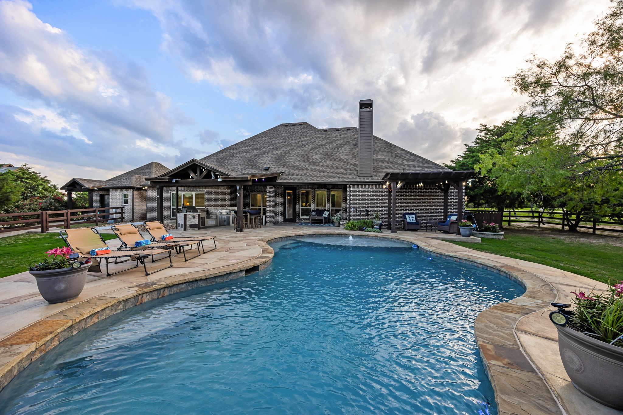 801 Eagle Pass Royse City TX 75189