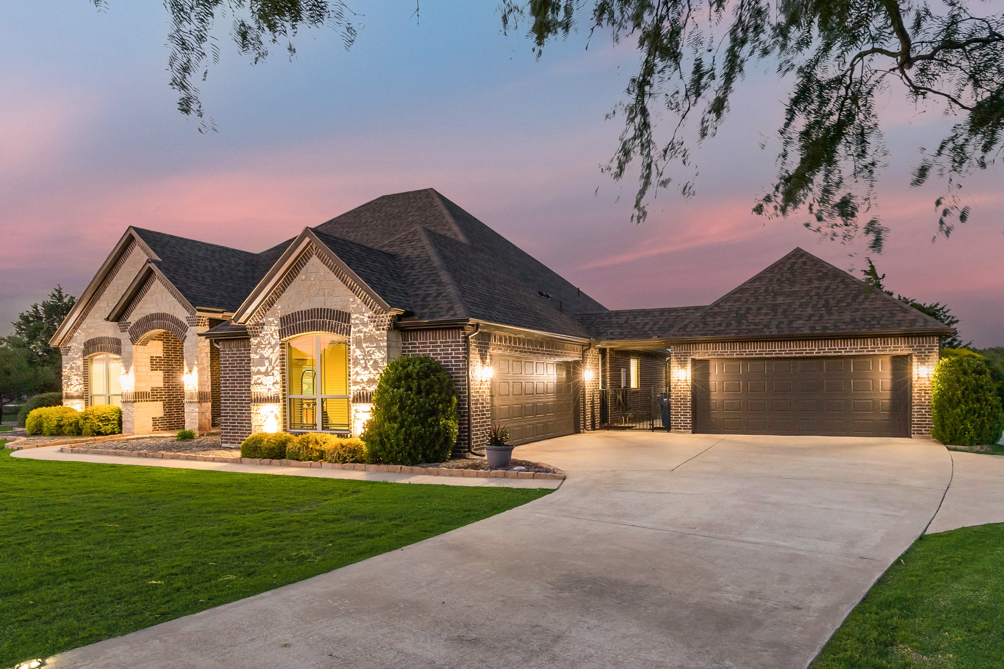 801 Eagle Pass Drive Royse City TX 75189