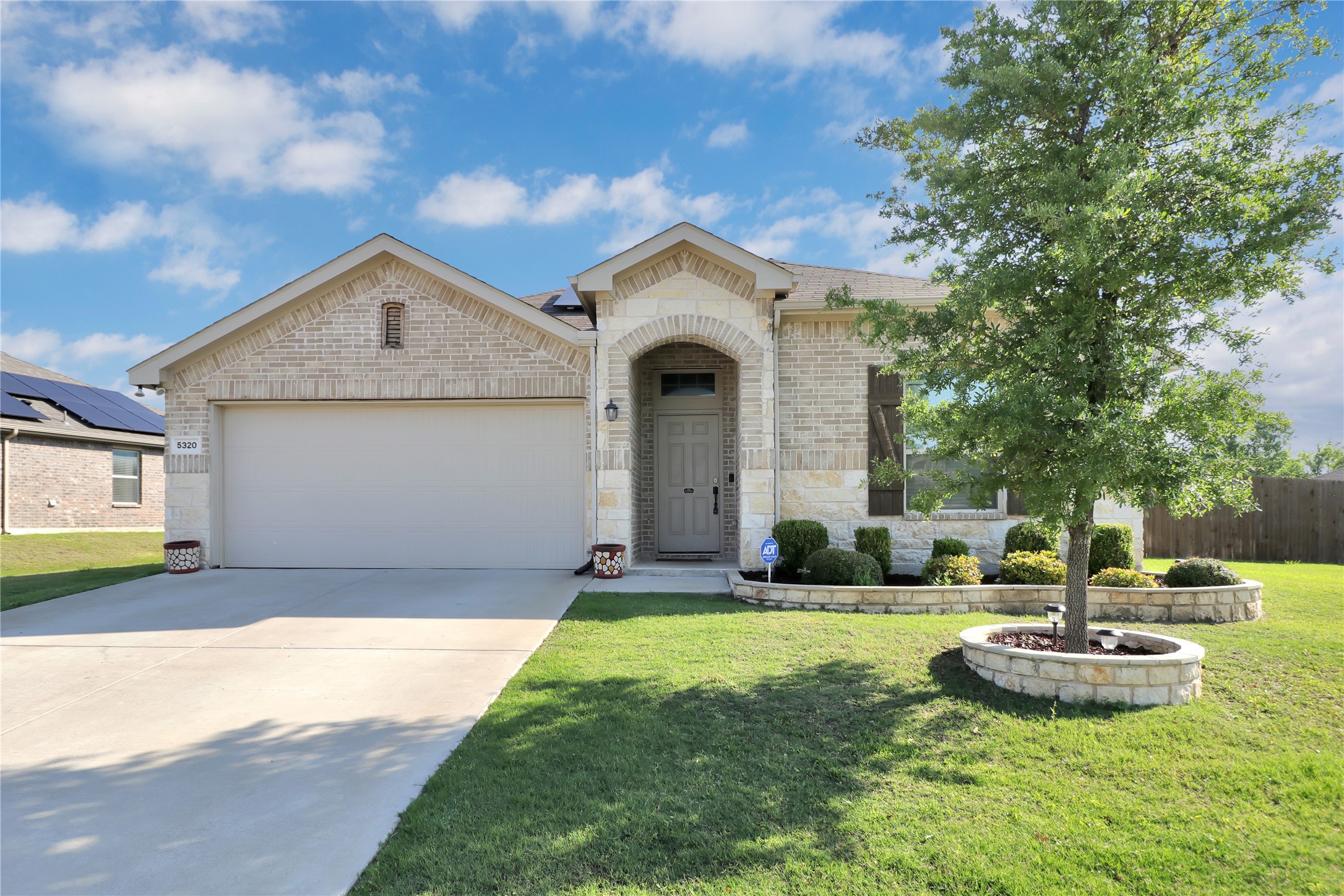 5320 Creek Hill Lane Fort Worth TX 76179