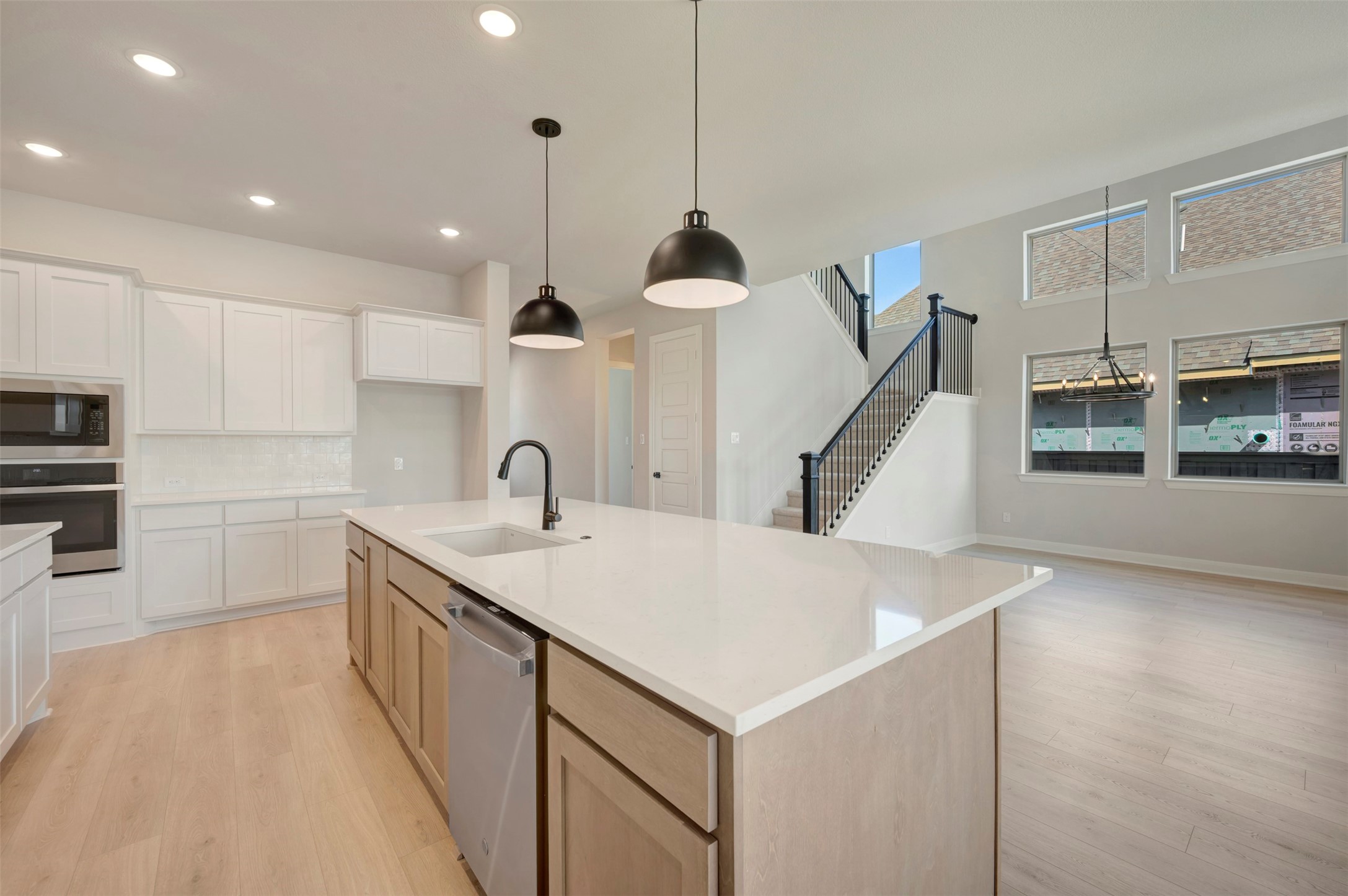 3575 Redbud Fower Trail Grand Prairie TX 76084