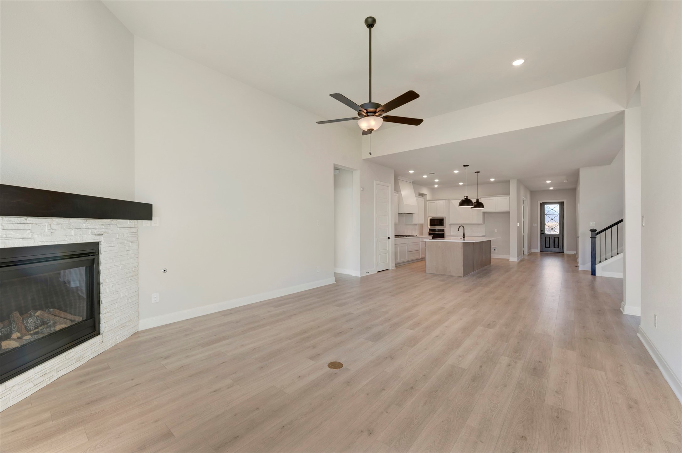 3575 Redbud Fower Trail Grand Prairie TX 76084