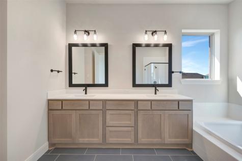 3575 Redbud Fower Trail Grand Prairie TX 76084
