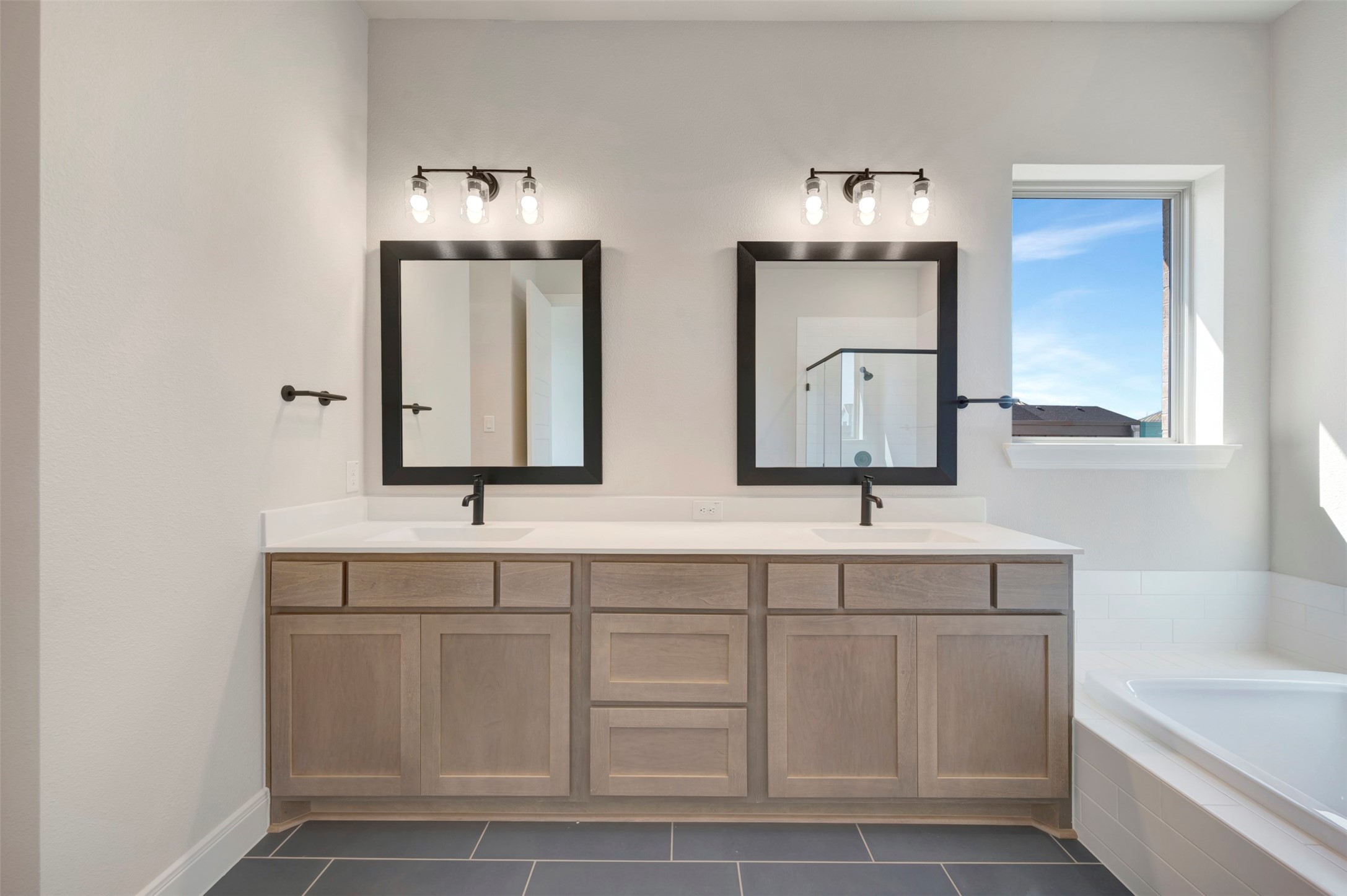 3575 Redbud Fower Trail Grand Prairie TX 76084
