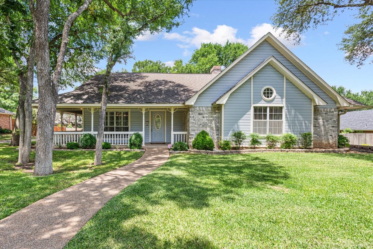 9004 Buckingham Court Woodway TX 76712