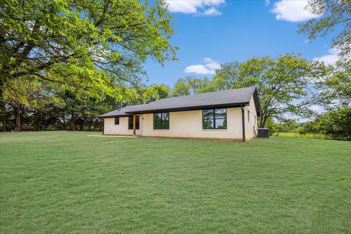 1518 E State Highway 56 Bonham TX 75418