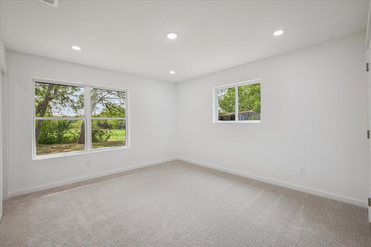1518 E State Highway 56 Bonham TX 75418