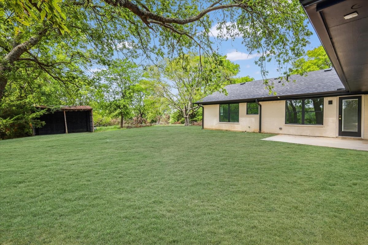 1518 E State Highway 56 Bonham TX 75418