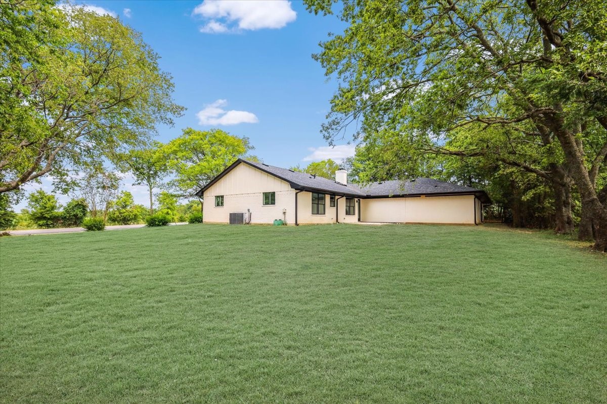 1518 E State Highway 56 Bonham TX 75418
