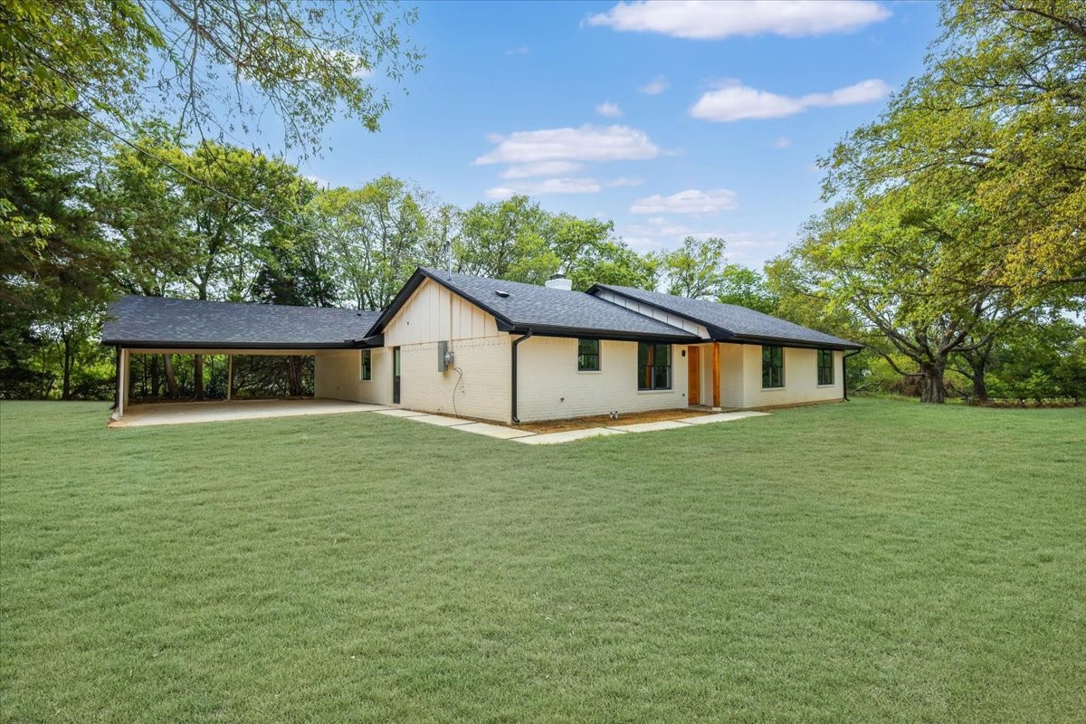 1518 E State Highway 56 Bonham TX 75418