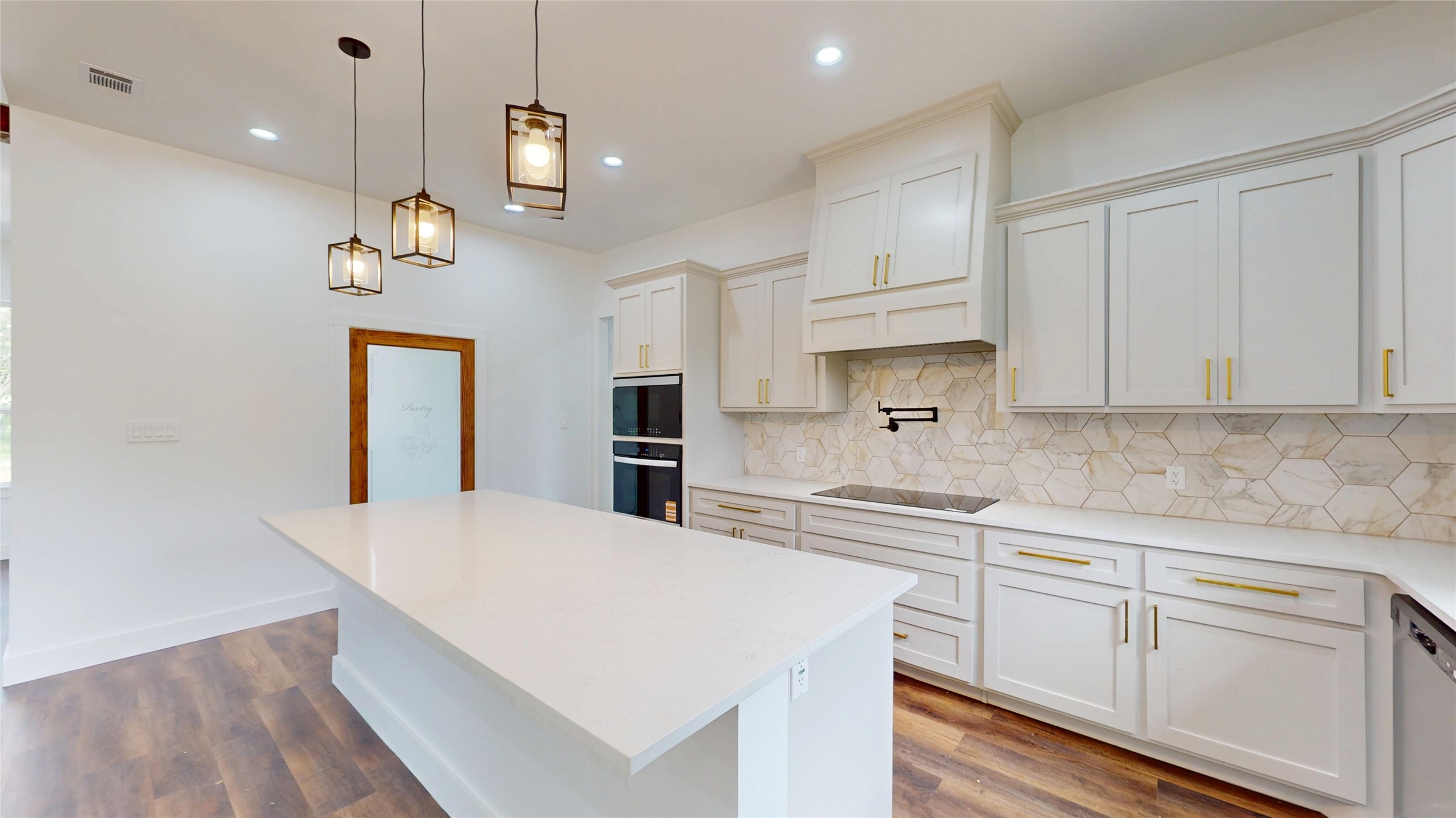 828 Quail Run Cleburne TX 76031