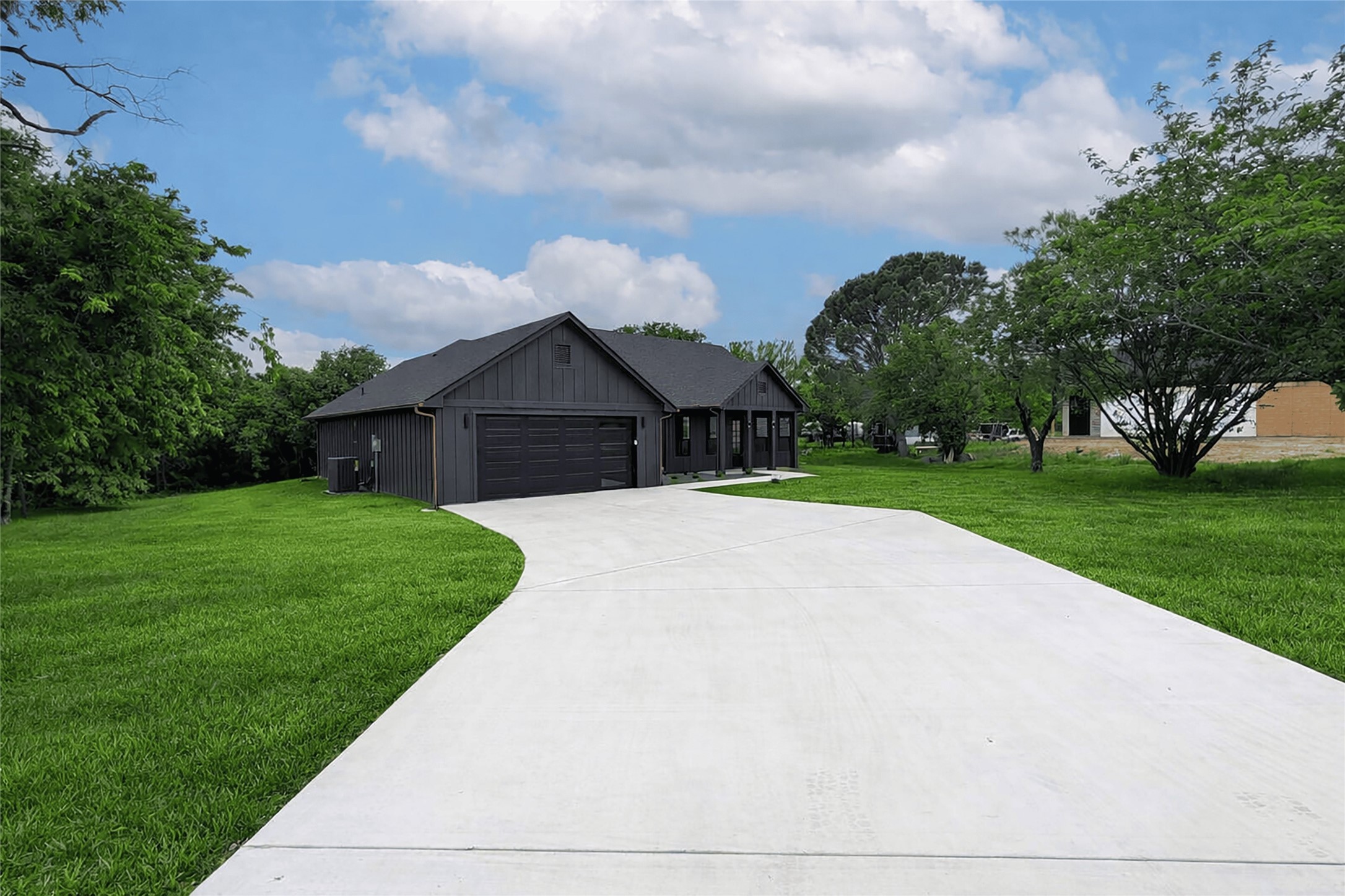 828 Quail Run Cleburne TX 76031