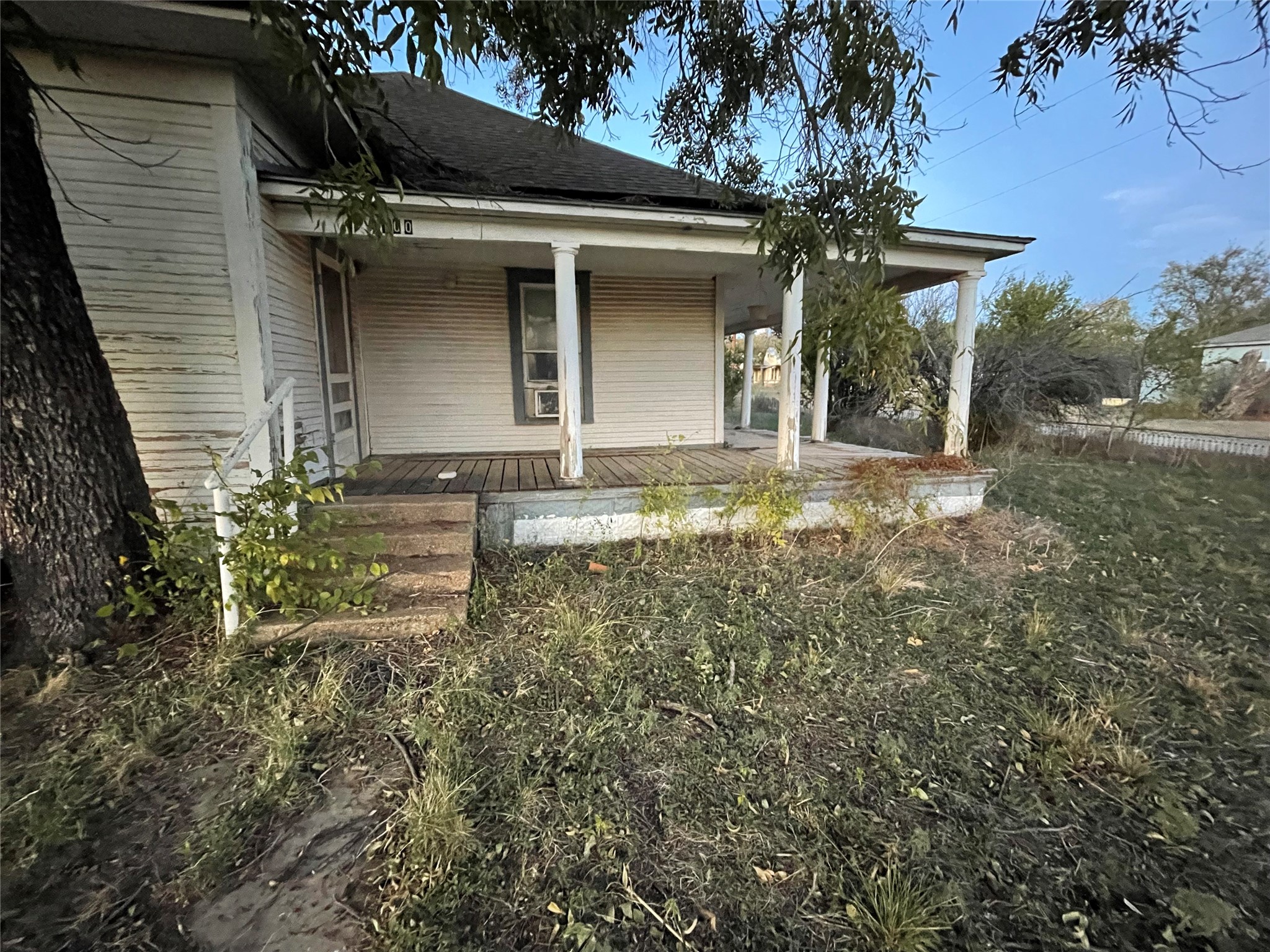 100 Cottle Street Moran TX 76464