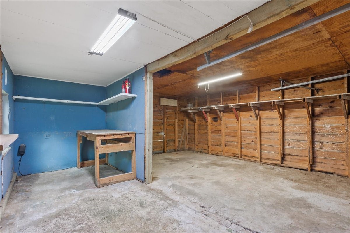802 Avenue A Valley Mills TX 76689