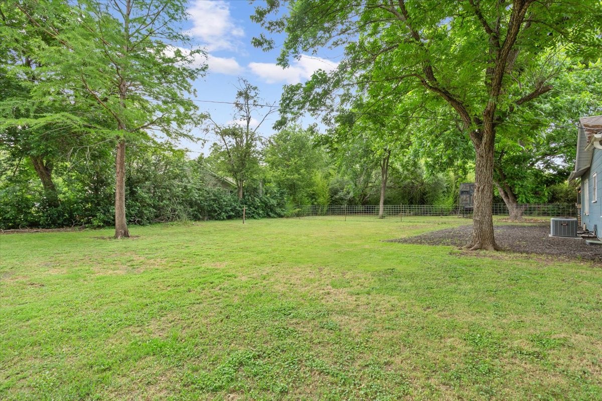802 Avenue A Valley Mills TX 76689