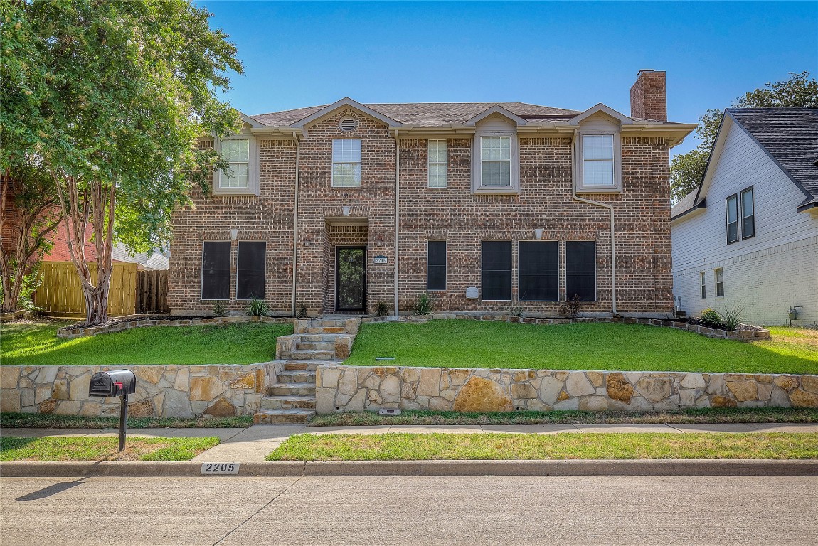 2205 Wren Lane Lewisville TX 75077