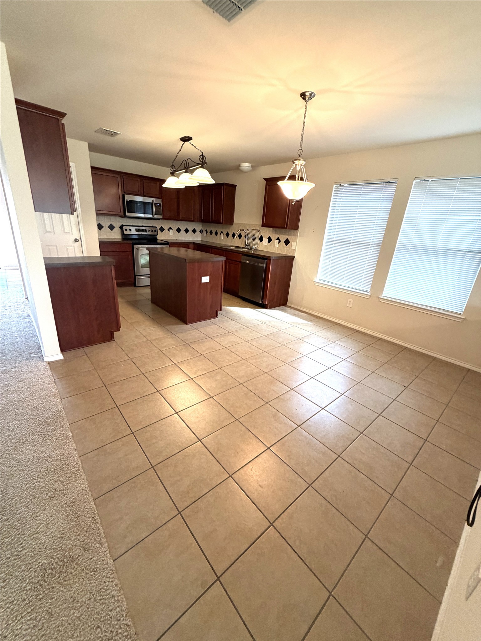 209 Broken Arrow Krum TX 76249