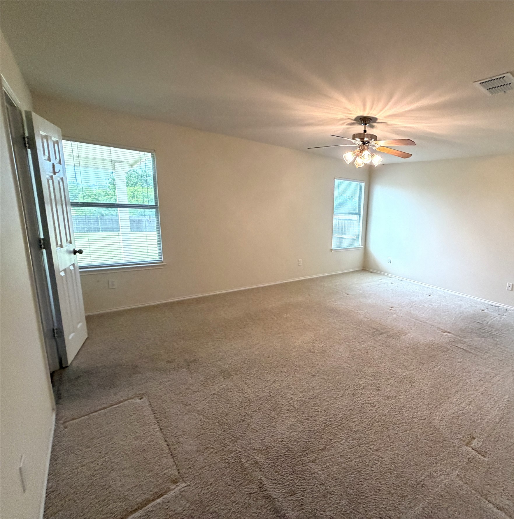 209 Broken Arrow Krum TX 76249